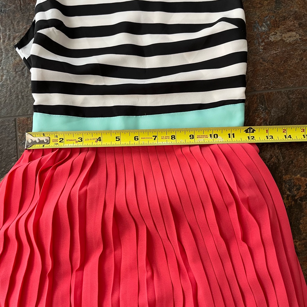 New Coastal Resortwesr Open Back Stripe Top Coral Pleated Skirt Maxi Dress Small — image 8 of 8